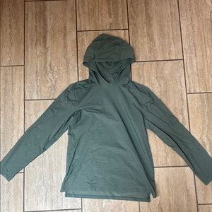 Lululemon men’s Green Long Sleeve Hoodie